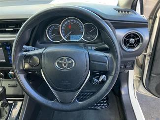 2015 Toyota Corolla - Thumbnail