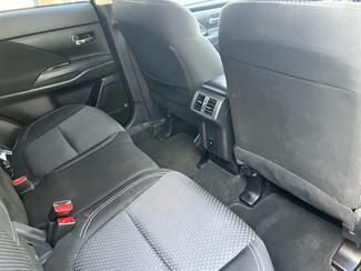 2022 Mitsubishi Outlander - Thumbnail