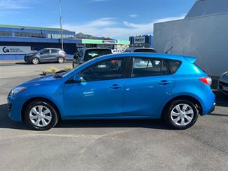 2010 Mazda Mazda3 - Thumbnail