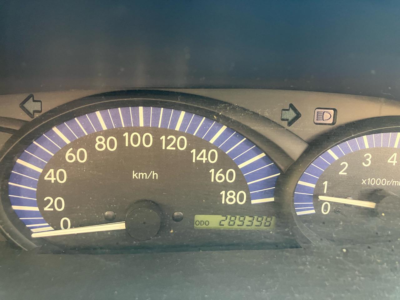 2000 Toyota Estima