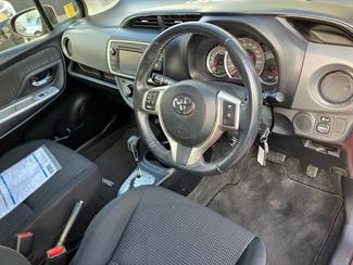 2014 Toyota Yaris - Thumbnail