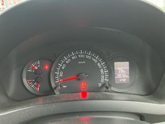 2011 Suzuki Swift - Thumbnail