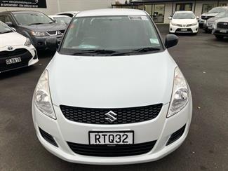2011 Suzuki Swift - Thumbnail