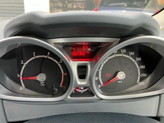 2011 Ford Fiesta - Thumbnail