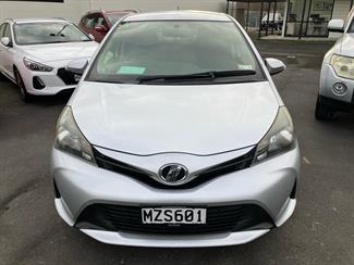 2014 Toyota Vitz - Thumbnail