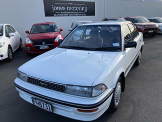 1990 Toyota Corolla GL - Thumbnail