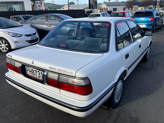 1990 Toyota Corolla GL - Thumbnail