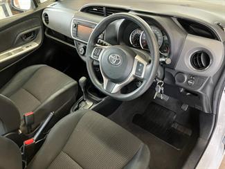 2015 Toyota Yaris - Thumbnail