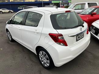 2015 Toyota Yaris - Thumbnail