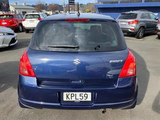 2007 Suzuki Swift - Thumbnail