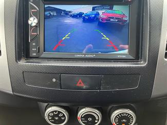 2008 Mitsubishi Outlander - Thumbnail