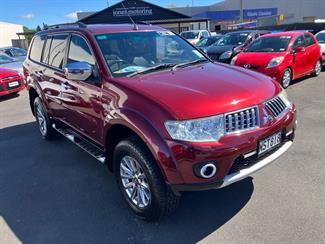 2010 Mitsubishi Challenger - Thumbnail