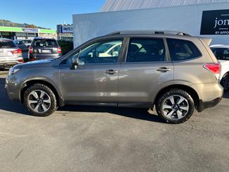2017 Subaru Forester - Thumbnail