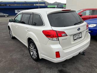 2013 Subaru Outback - Thumbnail