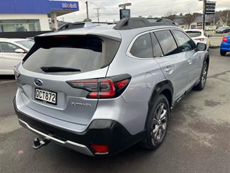 2021 Subaru Outback - Thumbnail