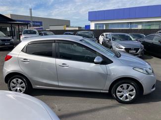 2011 Mazda Demio - Thumbnail