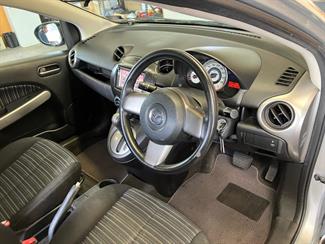 2011 Mazda Demio - Thumbnail