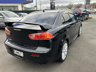 2008 Mitsubishi Galant - Thumbnail
