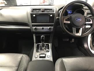 2018 Subaru Outback - Thumbnail