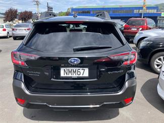 2021 Subaru Outback - Thumbnail