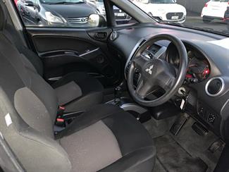 2011 Mitsubishi Colt - Thumbnail