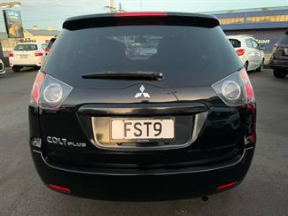 2011 Mitsubishi Colt - Thumbnail