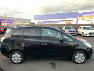 2011 Mitsubishi Colt - Thumbnail