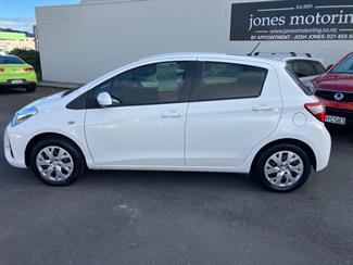 2018 Toyota Yaris - Thumbnail