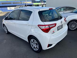2018 Toyota Yaris - Thumbnail