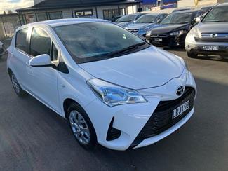 2018 Toyota Yaris - Thumbnail