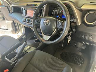 2015 Toyota Rav4 - Thumbnail