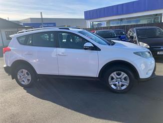 2015 Toyota Rav4 - Thumbnail
