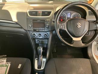 2013 Suzuki Swift - Thumbnail