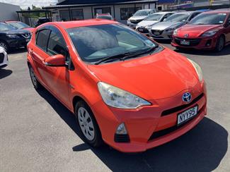 2012 Toyota Aqua - Thumbnail