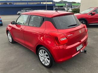 2023 Suzuki Swift - Thumbnail
