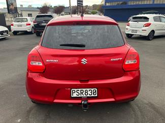 2023 Suzuki Swift - Thumbnail