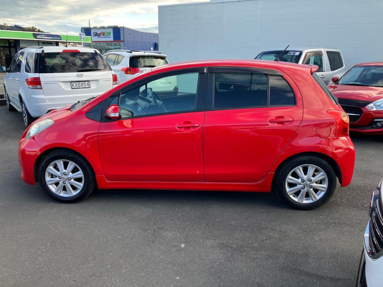 2009 Toyota Vitz