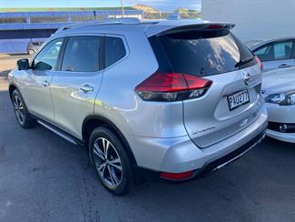 2022 Nissan X Trail - Thumbnail