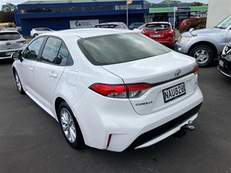 2020 Toyota Corolla - Thumbnail