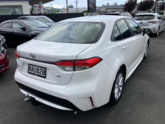 2020 Toyota Corolla - Thumbnail