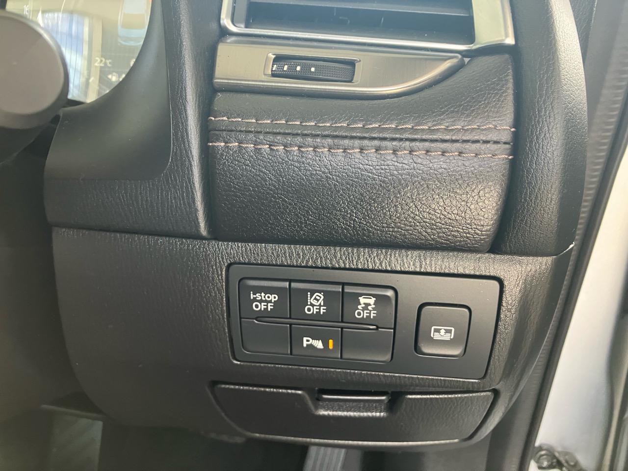 2017 Mazda Atenza