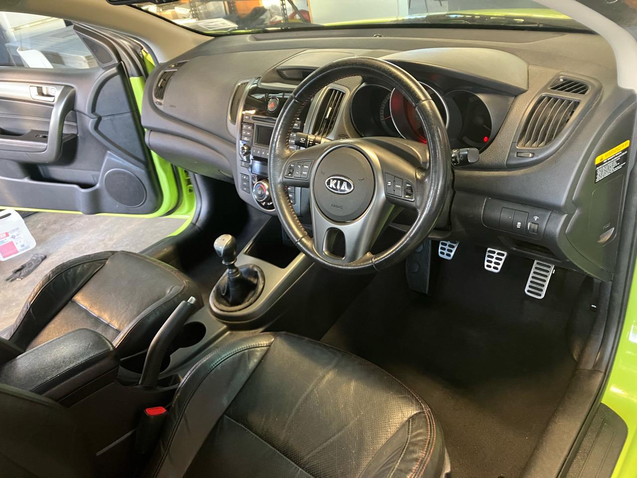 2010 Kia Koup