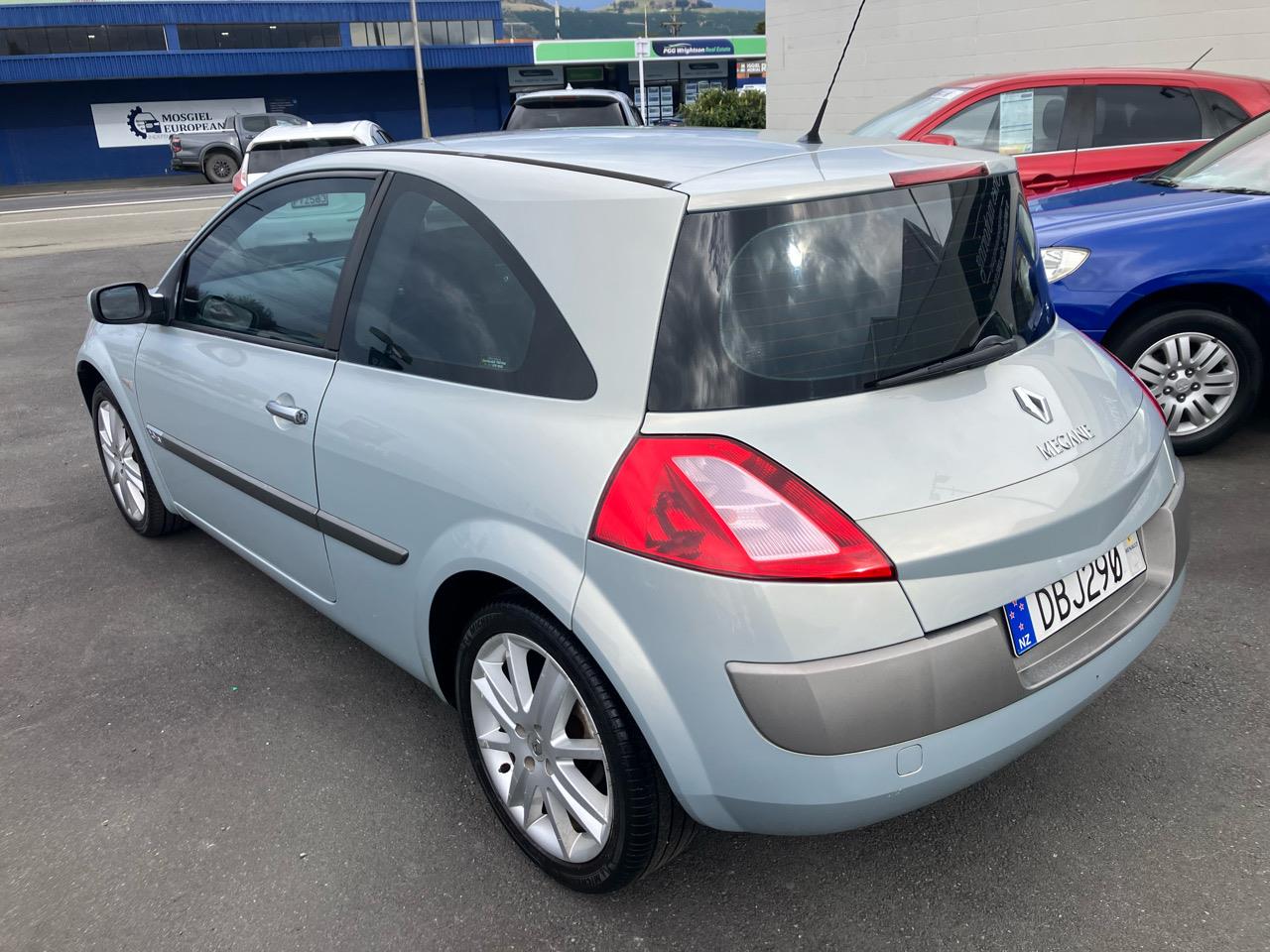 2004 Renault Megane