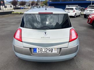 2004 Renault Megane - Thumbnail
