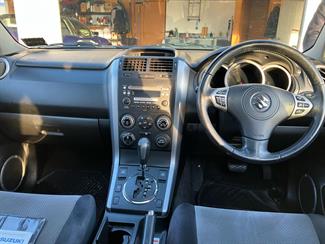 2008 Suzuki Grand Vitara - Thumbnail