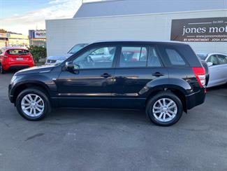 2008 Suzuki Grand Vitara - Thumbnail