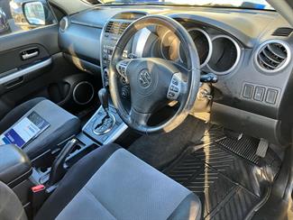 2008 Suzuki Grand Vitara - Thumbnail