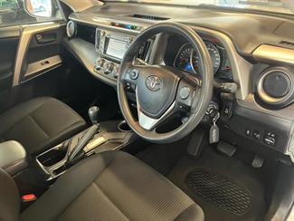 2014 Toyota Rav4 - Thumbnail