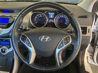 2012 Hyundai Elantra - Thumbnail