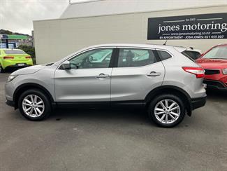 2017 Nissan Qashqai - Thumbnail